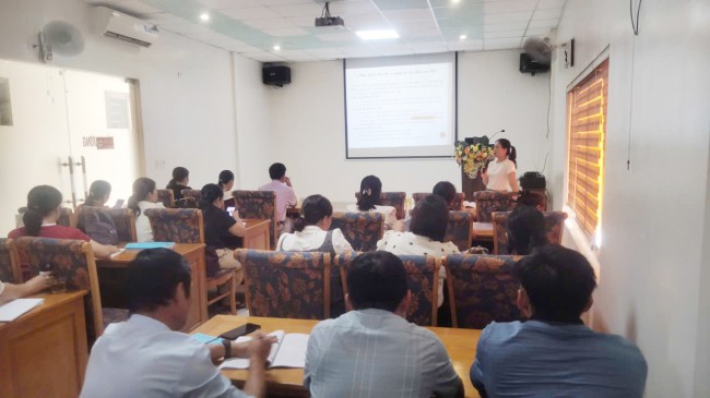 Tập huấn điều trị ARV cho cán bộ y tế xã, phường