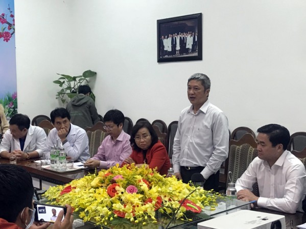 Thứ trưởng Bộ Y tế kiểm tra công tác phòng chống dịch tại Đà Nẵng