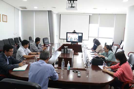 HỘI NGHỊ TRỰC TUYẾN TĂNG CƯỜNG CÔNG TÁC  PHÒNG CHỐNG DỊCH BỆNH NÓI CHUNG  VÀ PHÒNG CHỐNG DỊCH COVID-19 MÙA ĐÔNG -XUÂN