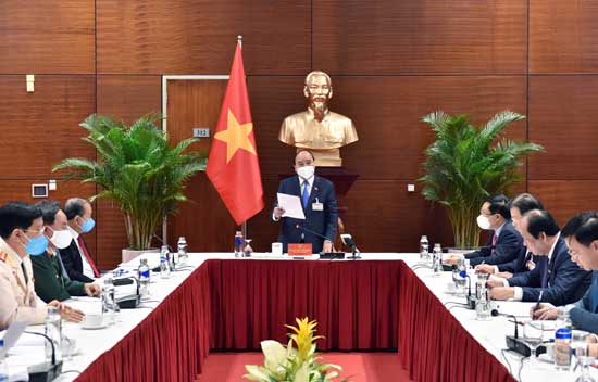 THỦ TƯỚNG HỌP KHẨN VỀ COVID-19