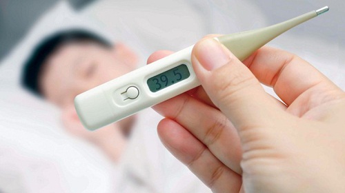 Đề phòng trẻ sốt cao co giật