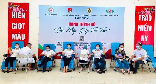 Chuỗi hoạt động vì cộng đồng của Đoàn thanh niên Sở Y tế Nghệ An