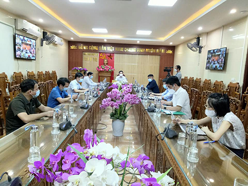 Hội nghị trực tuyến tập huấn hướng dẫn chẩn đoán, điều trị COVID-19 và hướng dẫn xử trí sự cố bất lợi sau tiêm chủng vắc xin COVID-19