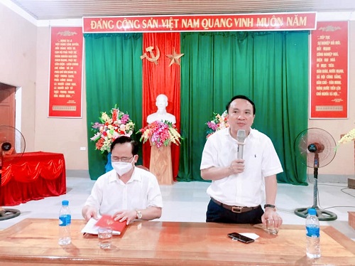 Giám đốc Sở Y tế làm việc với huyện Kỳ Sơn trước diễn biến dịch COVID - 19 diễn ra phức tạp trên địa bàn miền núi