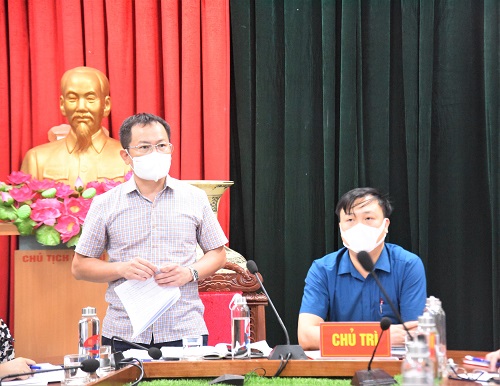 Lãnh đạo Sở Y tế họp khẩn với BCĐ phòng chống COVID-19 huyện Hưng Nguyên sau khi phát hiện ca dương tính với SARS - CoV -2 liên quan chợ đầu mối TP Vinh