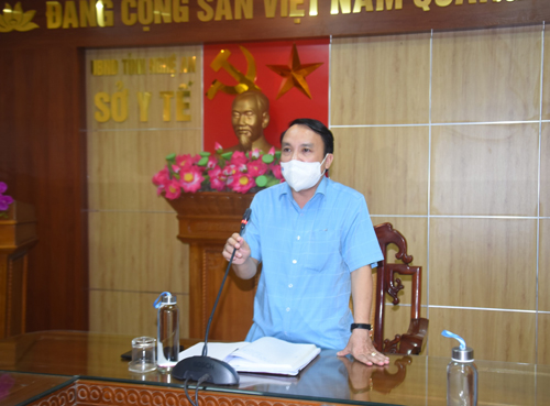 Giao ban trực tuyến về công tác, thu dung, điều trị bệnh nhân COVID-19 trong các bệnh viện dã chiến địa bàn tỉnh Nghệ An