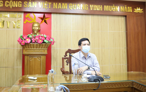 Bộ Y tế tổ chức Hội nghị trực tuyến với các địa phương về kiểm điểm tiến độ triển khai tiêm vắc xin phòng COVID-19.