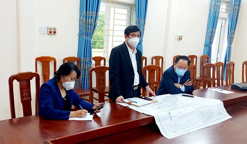 Giám đốc CDC tỉnh họp khẩn với BCĐ phòng chống dịch COVID -19 huyện Nghi Lộc.