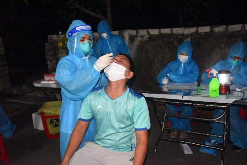 Chiều 11/10 Nghệ An ghi nhận 02 ca dương tính mới với COVID-19 tại thị xã Hoàng Mai, 2 BN đều từ Bình Dương về và đã được cách ly từ trước