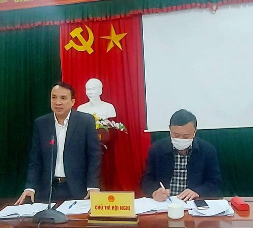 Tân Kỳ: Xuất hiện 3 ổ dịch chưa rõ nguồn lây, lãnh đạo Trung tâm Chỉ huy phòng chống dịch COVID-19 tỉnh họp khẩn với Ban Chỉ đạo chống dịch COVID-19 huyện