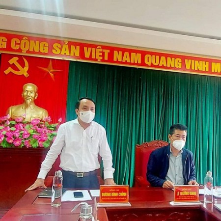 Quỳnh Lập: Xuất hiệm ổ dịch 20F0, lãnh đạo Trung tâm Chỉ huy phòng, chống dịch COVID-19 tỉnh họp khẩn với Hoàng Mai