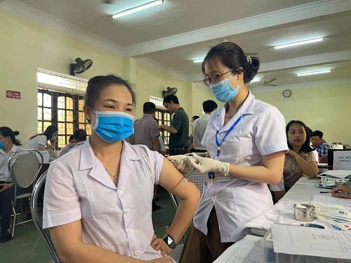 Chiều ngày 02/12 Nghệ An ghi nhận 38 ca dương tính mới với COVID-19, trong đó có 05 ca cộng đồng và 33 ca đã được cách ly từ trước