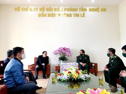 Lãnh đạo Sở Y tế thăm, chúc Tết Đồn Biên phòng Tri Lễ(Quế Phong) và Mỹ Lý (Kỳ Sơn)