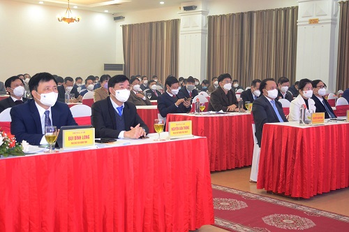 Sở Y tế tổ chức Tọa đàm kỷ niệm 67 năm ngày Thầy thuốc Việt Nam và trao thưởng các danh hiệu thi đua, danh hiệu vinh dự Nhà nước cho các tập thể, cán bộ y tế tiêu biểu.