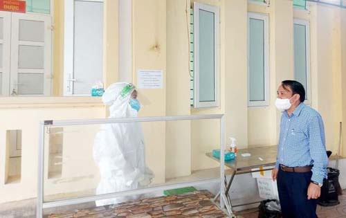 Cán bộ y tế là nòng cốt, cần huy động sự tham gia, hỗ trợ của cộng đồng trong điều trị F0 tại nhà