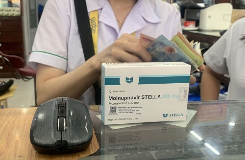 Bộ Y tế: Tăng cường kiểm tra, phát hiện, ngăn chặn việc mua, bán thuốc điều trị COVID-19 trên mạng xã hội.