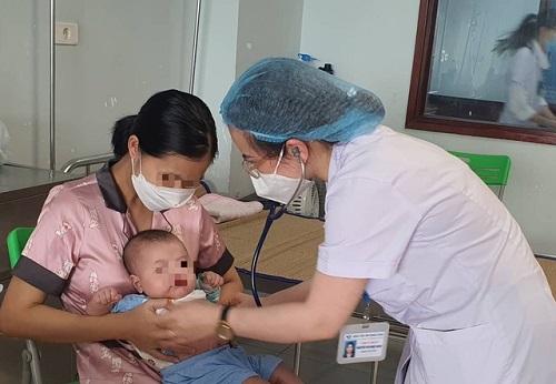 Con có các biểu hiện sau, cần đưa đi viện để giám sát, phát hiện sớm viêm gan 'bí ẩn' ở trẻ