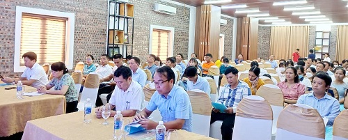CDC Nghệ An tổ chức lớp Tập huấn Hướng dẫn giám sát và phòng, chống bệnh Sốt xuất huyết Dengue cho tuyến huyện, xã tại huyện Nghi Lộc và thị xã Cửa Lò