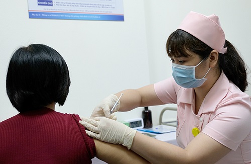 Bộ Y tế phát động Chiến dịch tiêm vaccine phòng COVID-19 "vui Trung thu và tựu trường an toàn”