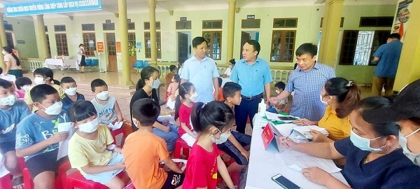 Lãnh đạo Sở Y tế kiểm tra “Chiến dịch tiêm chủng vắc xin phòng COVID-19 mùa thu”