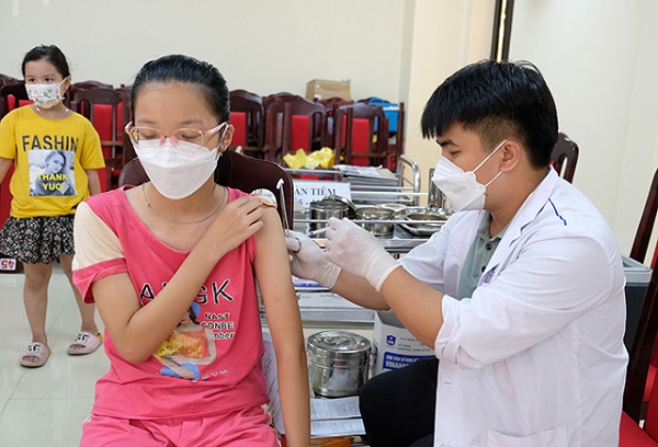 Sáng 26/9: Cảnh báo ca COVID-19 tăng trở lại trong giai đoạn thu-đông, hàng loạt tỉnh vẫn tiêm vaccine thấp