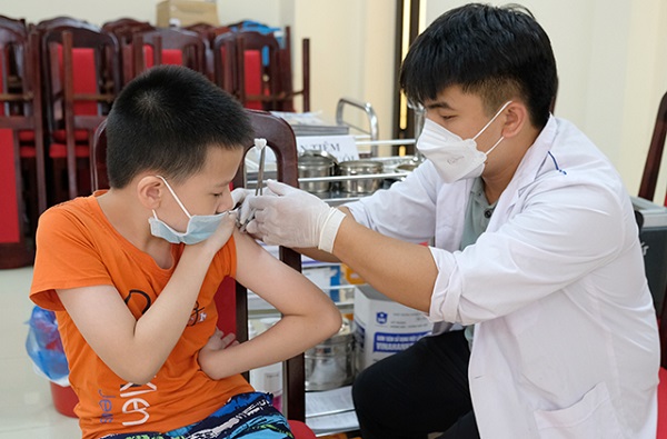 Sáng 15/9: Thêm 1,5 triệu liều vaccine COVID-19 về Việt Nam, theo dõi chặt sự xuất hiện các biến thể mới