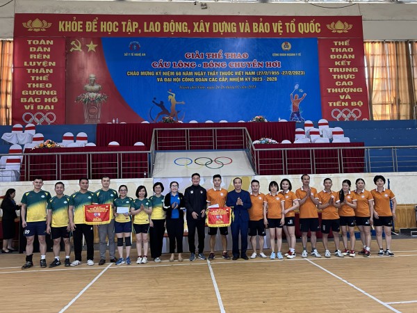 Trung tâm Kiểm soát bệnh tật tỉnh tham gia giải thể thao cầu lông và chuyền hơi nam, nữ ngành y tế chào mừng kỷ niệm 68 năm ngày Thầy thuốc Việt Nam (27/2/1955 – 27/2/2023)