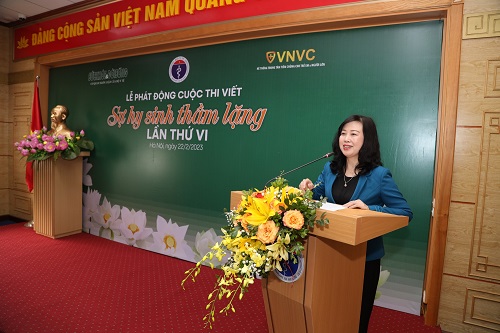 Bộ trưởng Đào Hồng Lan: Ngành y cao quý nhưng để cán bộ y tế tự nói về bản thân mình thì rất khó