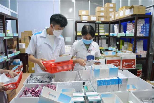 Bộ Y tế gia hạn gần 900 loại thuốc, nguyên liệu làm thuốc