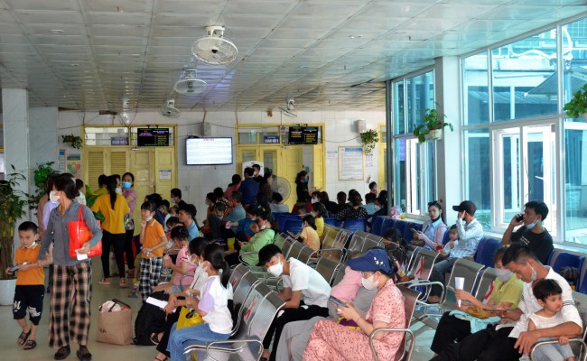 Những bệnh nguy hiểm thường gặp ở trẻ nhỏ trong mùa nắng nóng