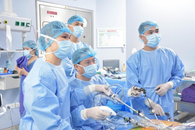 Phẫu thuật nội soi thu nhỏ dạ dày: Giải pháp giảm cân nhanh và an toàn cho người béo phì trầm trọng