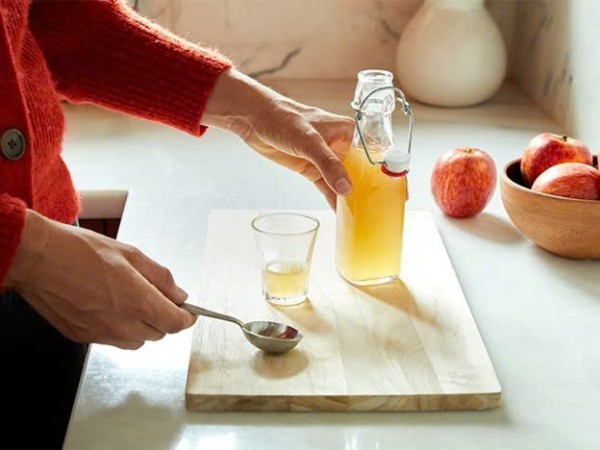 Những loại thuốc nào không nên uống cùng giấm táo?