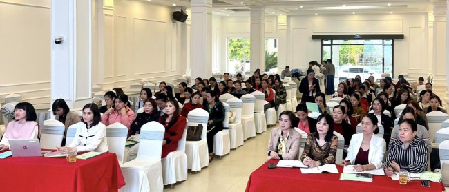 Tập huấn Hướng dẫn tổ chức bữa ăn học đường, các kiến thức và kỹ năng giáo dục dinh dưỡng học đường thuộc Chương trình Mục tiêu Quốc gia giảm nghèo bền vững